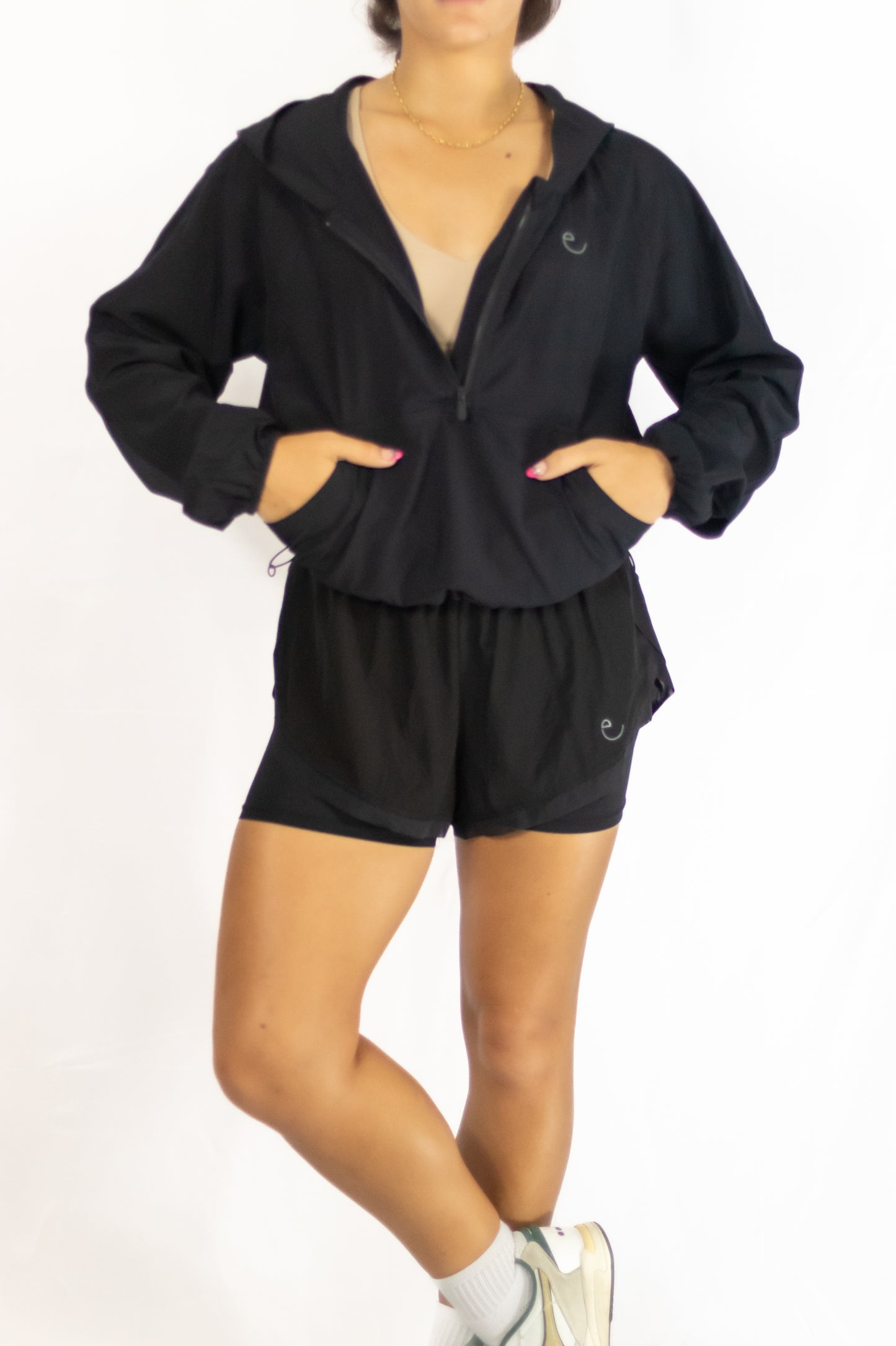 Half zip windbreaker