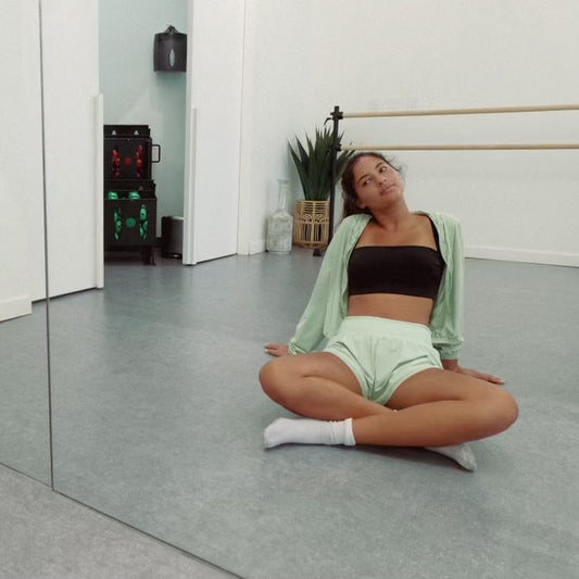 Windbreaker with UPF